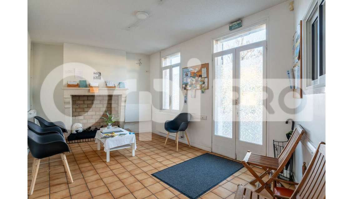 Local professionnel 175m² à vendre à Biscarrosse