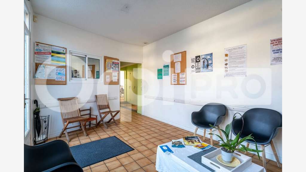 Local professionnel 175m² à vendre à Biscarrosse