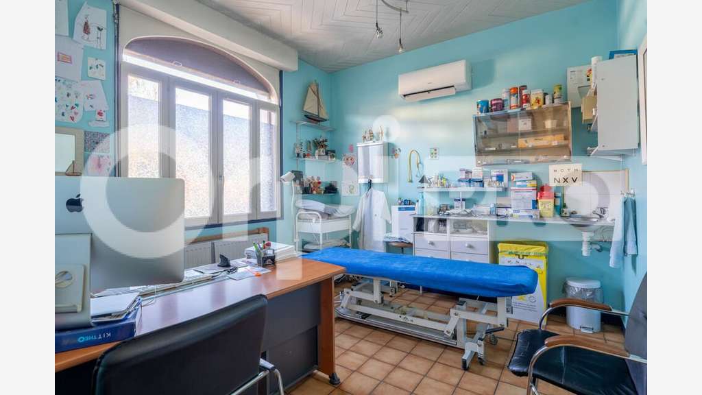 Local professionnel 175m² à vendre à Biscarrosse