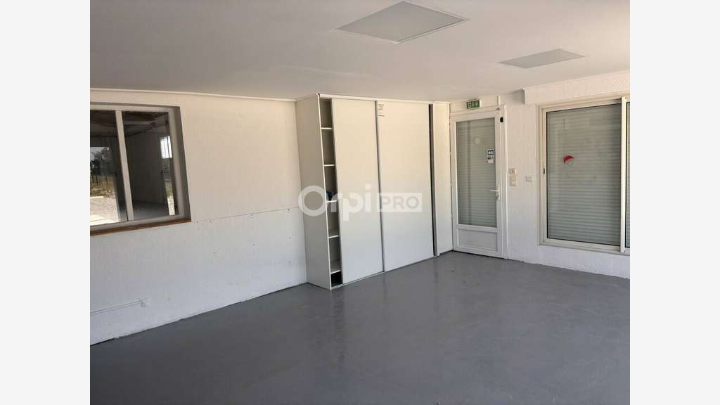LOCAL D'ACTIVITE à vendre dans le 84