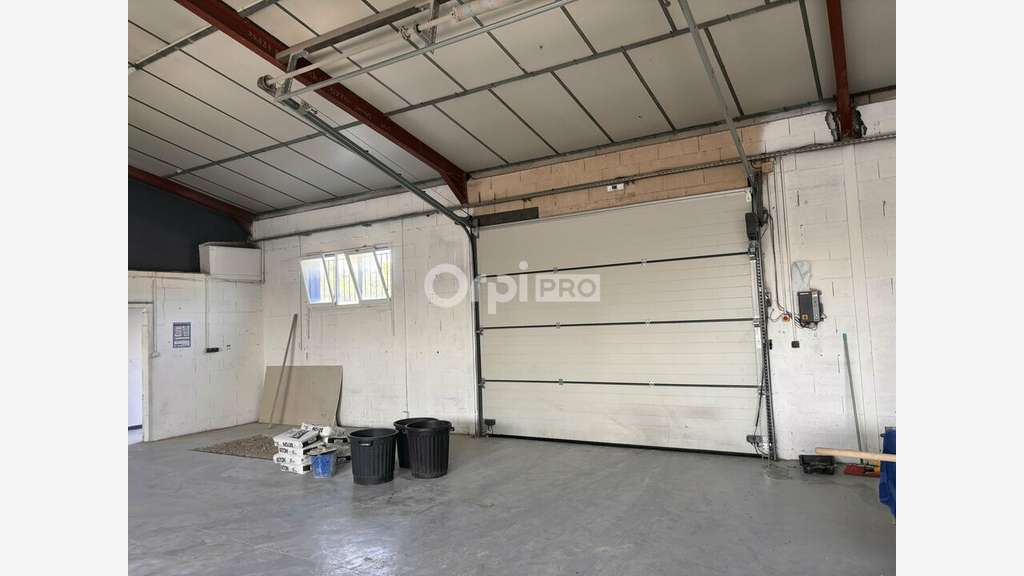 LOCAL D'ACTIVITE à vendre dans le 84