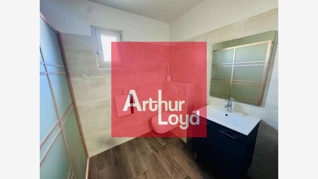 Local d'activité 1680m² à vendre à Bon-Encontre