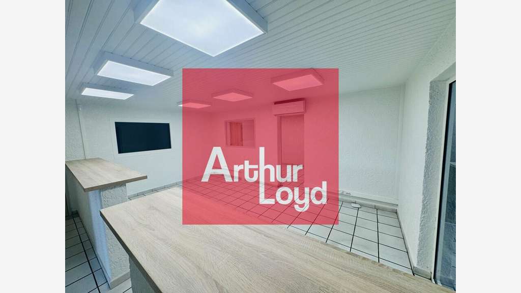 Local d'activité 1680m² à vendre à Bon-Encontre