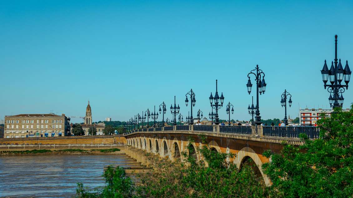 Vente murs 70m² avec cave à Bordeaux Av Thiers