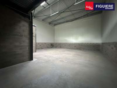 Locaux 1052m² div. ZA de La Malle à Bouc-Bel-Air