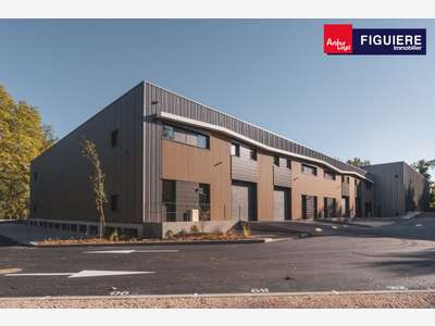 Locaux 1052m² div. ZA de La Malle à Bouc-Bel-Air