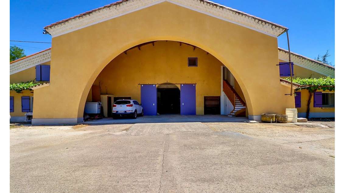 Vente local industriel 800m² Boucoiran et Nozières