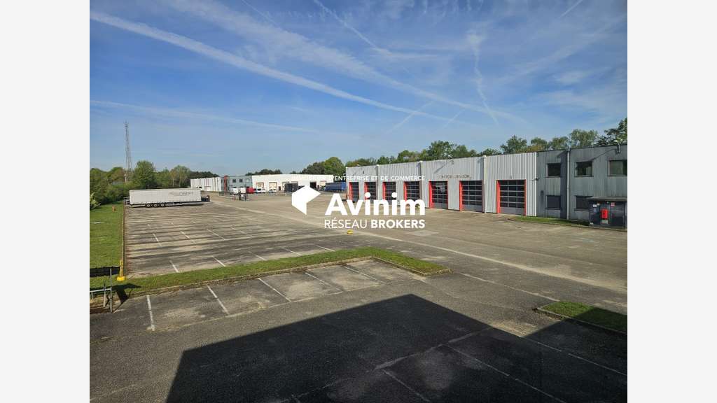 Vente locaux industriels bordure A40 Bourg Nord