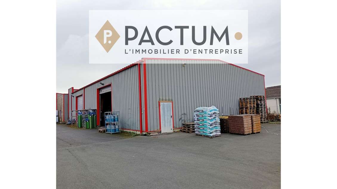 A vendre local d'ACTIVITÉ ZI BOURGUEIL 900 m²