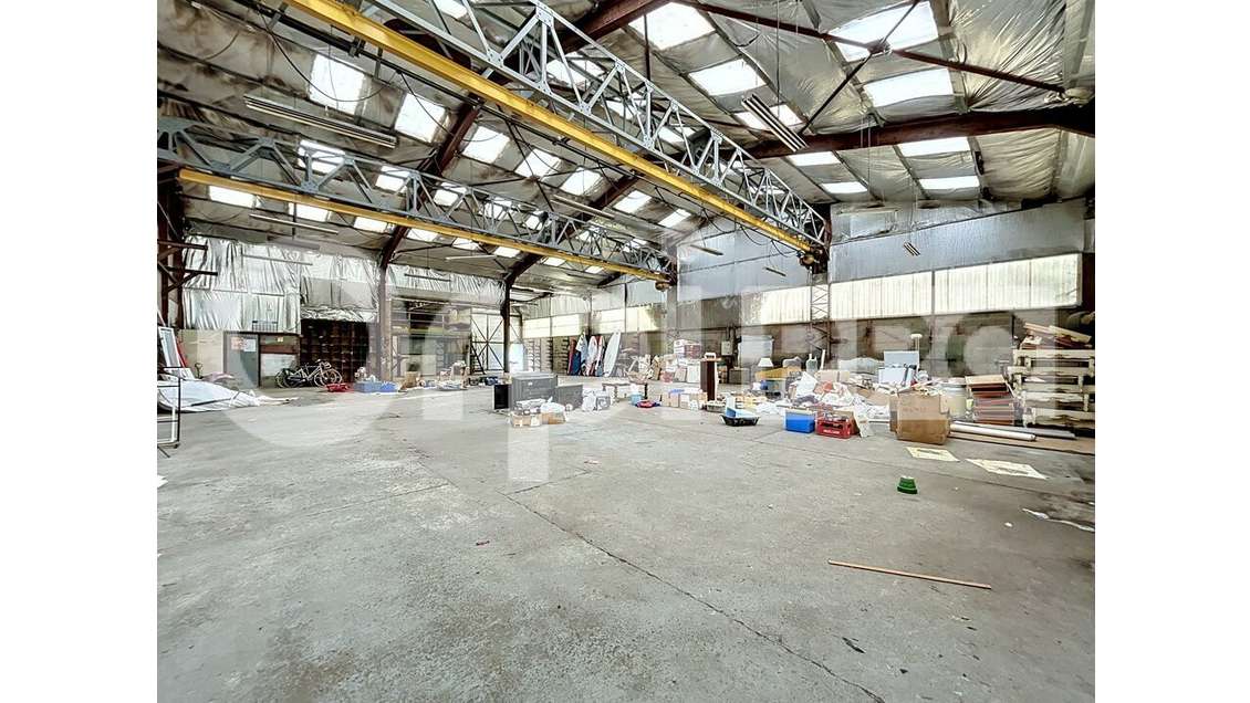 Entrepôt de 600m² à vendre à Bresles