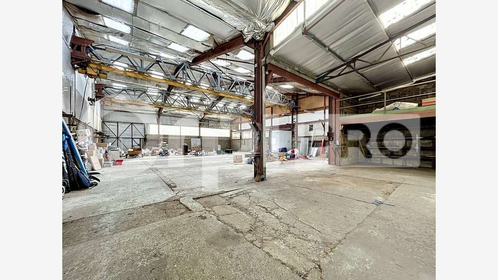 Entrepôt de 600m² à vendre à Bresles