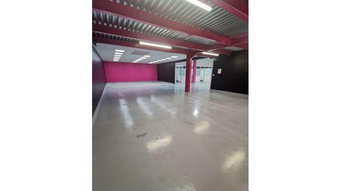 Vente local d'activités 581m² ZI Brie Comte Robert
