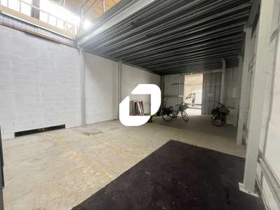 Vente Locaux d'activités - Entrepôts à Brières-les-Scellés