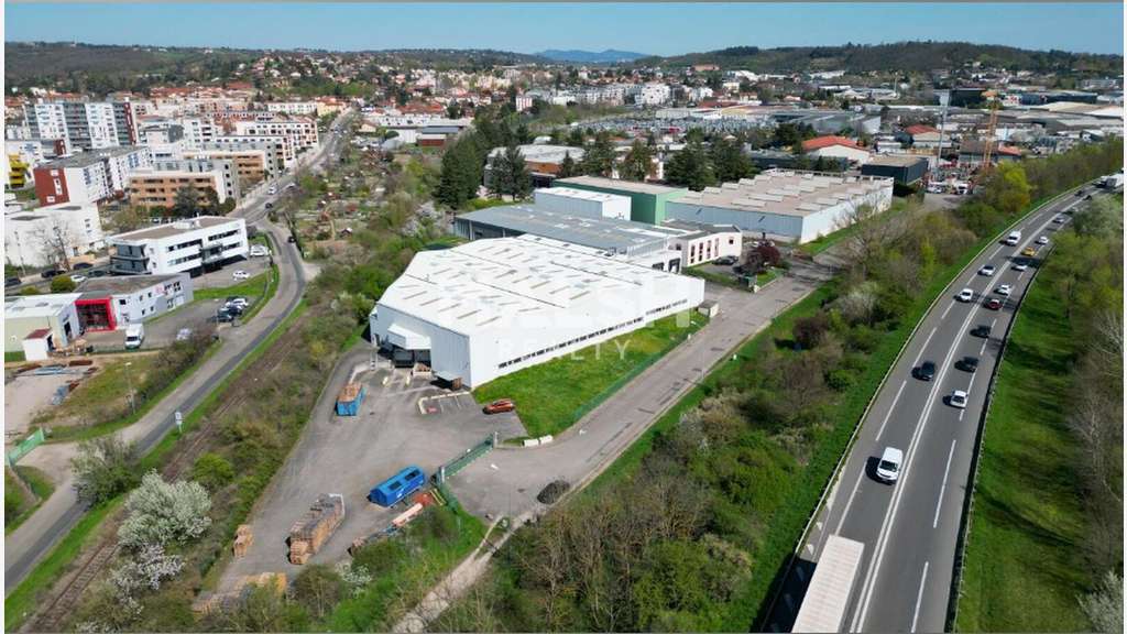 Vente bâtiments d'activités de 6264m² à Brignais
