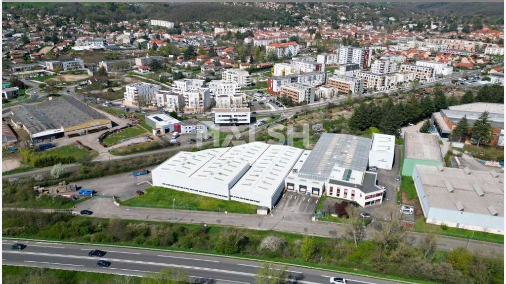 Vente bâtiments d'activités de 6264m² à Brignais