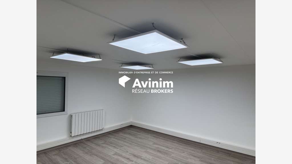 Vente local d'activité 254m² proche CGR à Brignais