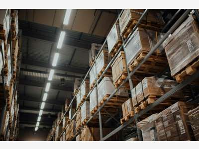 AV entrepôt 350m² Bruges empl N°1 zone dynamique