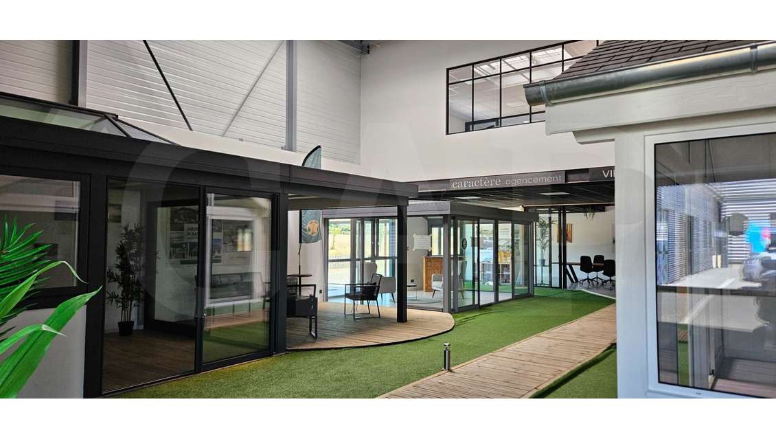 A vendre local d'activités 563m² à Bruz