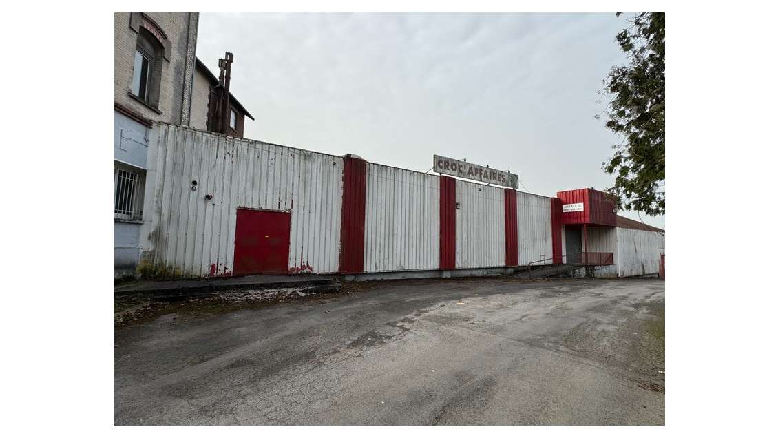A vendre bâtiment de stockage 305m² à Buire 