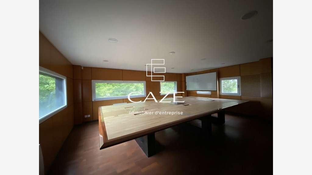 A vendre bâtiment mixte 2830m² Cadaujac proche A62