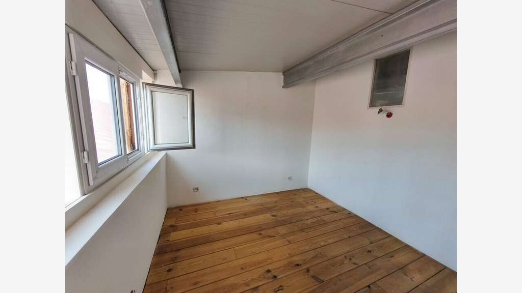 Local d'activité de 200m² à vendre en za Capbreton