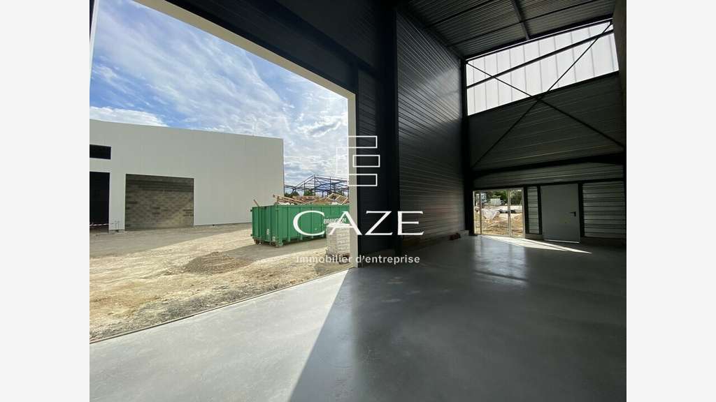 Local à vendre 120m² proche A10 à Carbon-Blanc