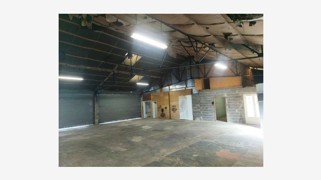 Vente bâtiments 589m² sur 1825m² à Carquefou