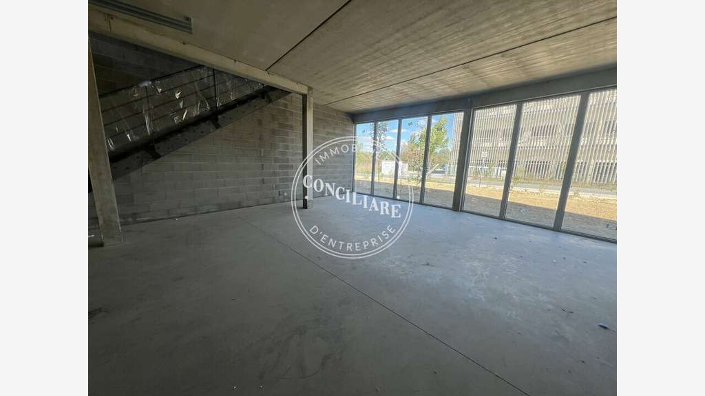 Vente local d'activités 280m² à Castanet Tolosan