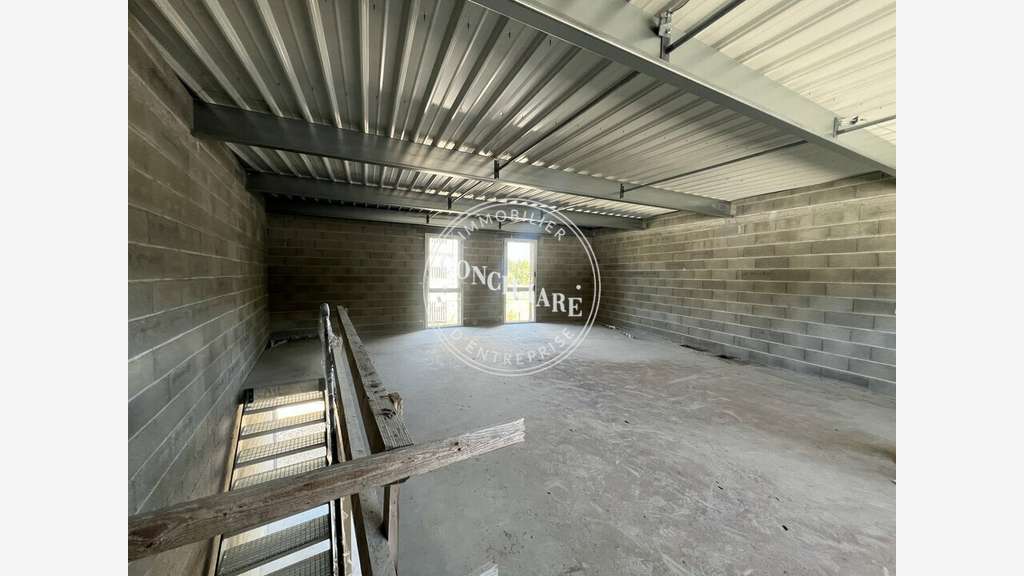 Vente local d'activités 280m² à Castanet Tolosan