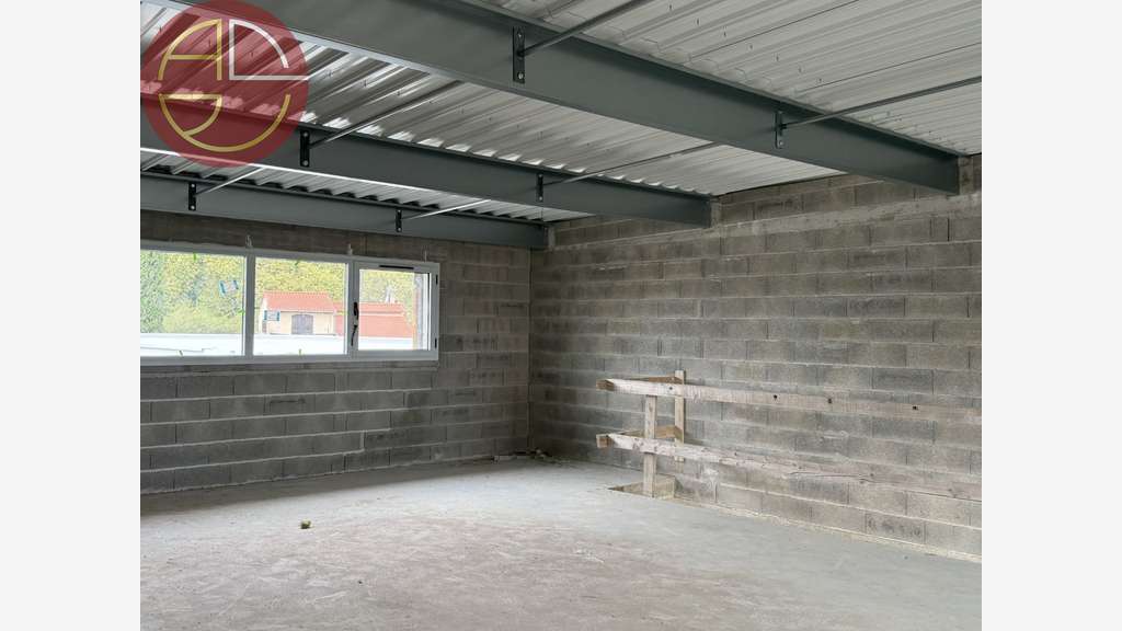 Entrepôt neuf 238m² à vendre à Castanet-Tolosan
