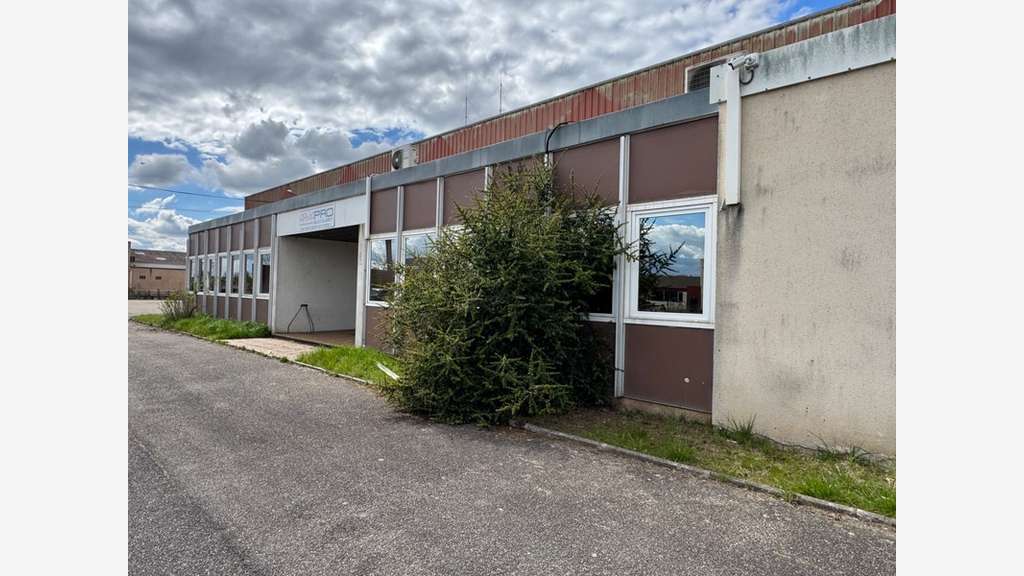 Entrepôt 2800m² à vendre ZI Castelculier