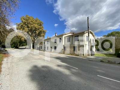 Local d'activité de 800m² à vendre à Caylus