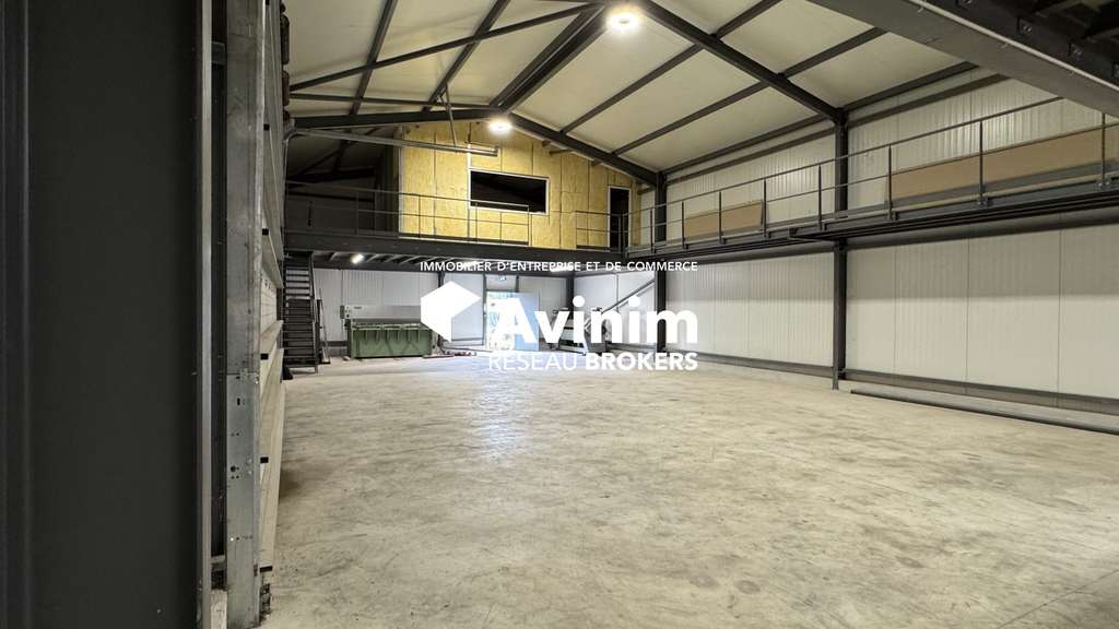 Vente local récent 300m² sur 2000m² Châteaurenard