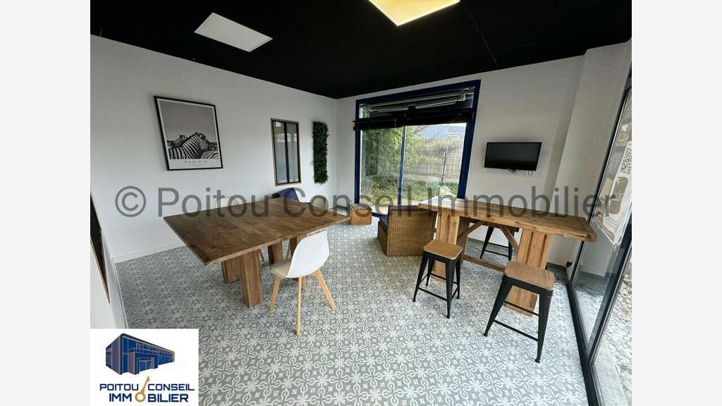AV local activité 932m² Chauray emplacement top