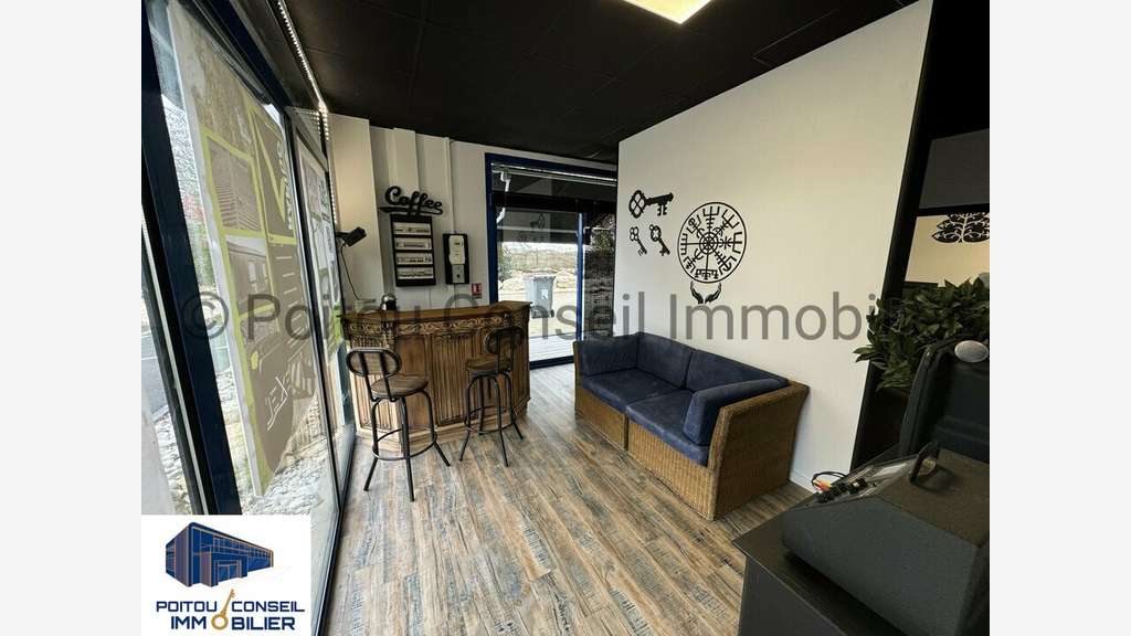 AV local activité 932m² Chauray emplacement top