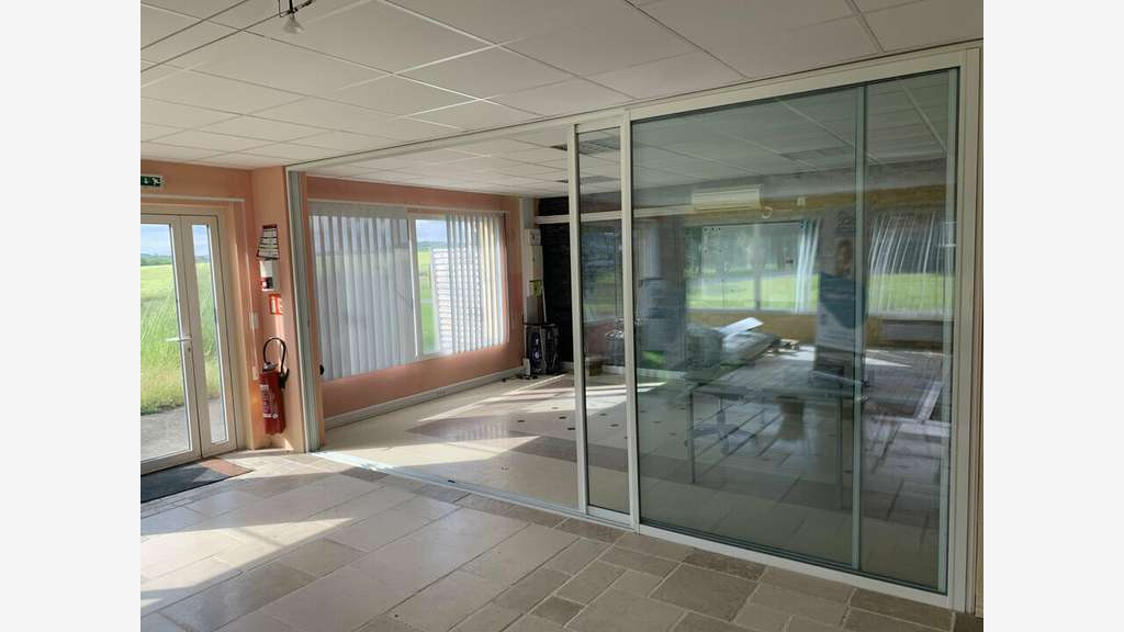 AV local d'activités 373m² Chazelles prox Marthon