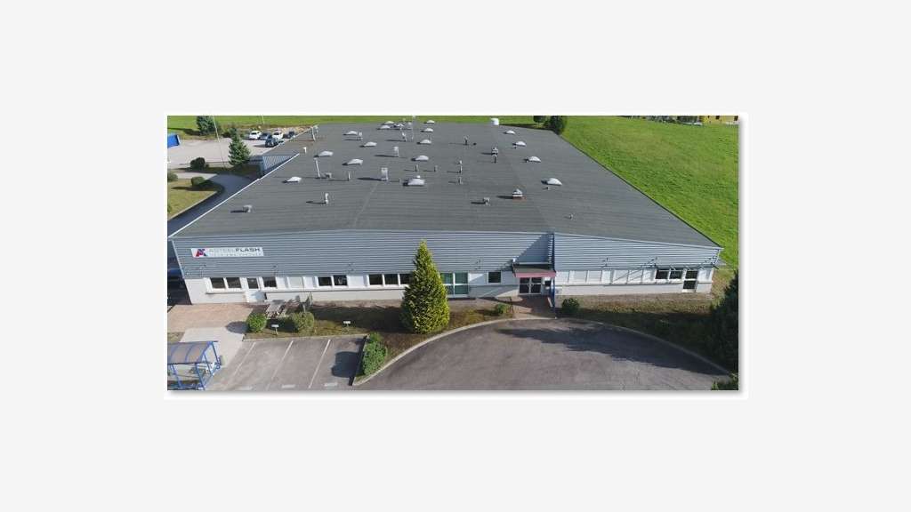 Site industriel 2 840m² à reprendre à Cleurie