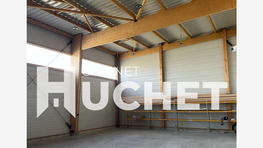 A vendre local d'activité neuf 463m² à Colombelles