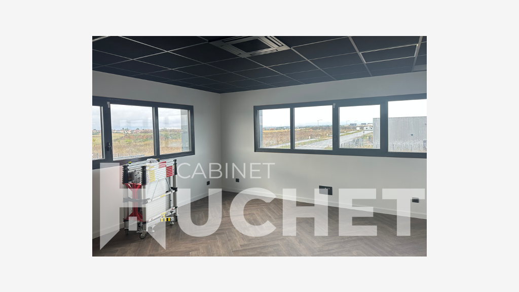 A vendre local d'activité neuf 463m² à Colombelles