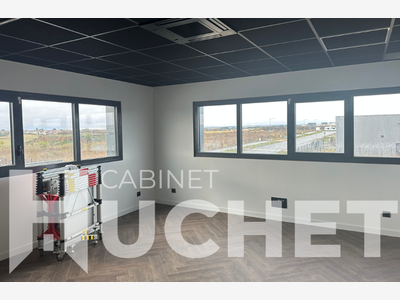 A vendre local d'activité neuf 463m² à Colombelles