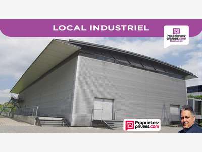 A vendre murs entrepôt bureaux de 272m² à Corbas