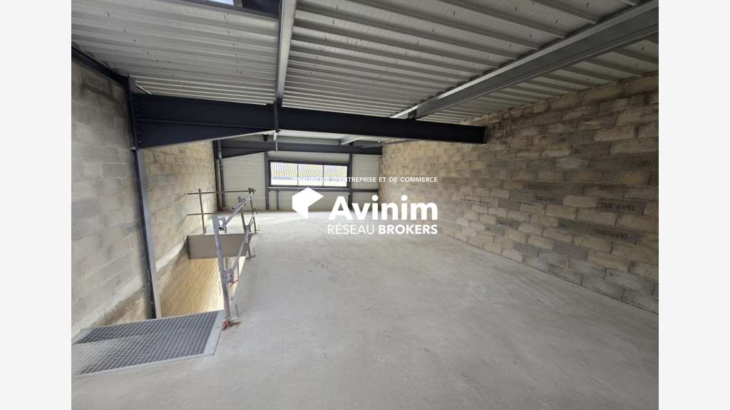 A vendre locaux neufs mixtes 142m² à Cormeilles