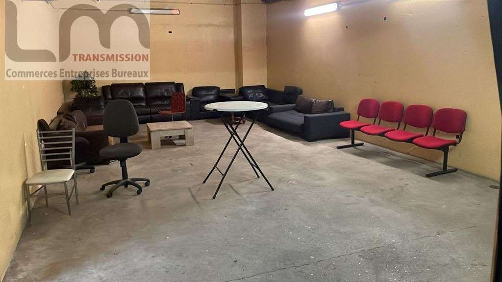Cède locaux d'activité bureaux 990m² à Courbevoie