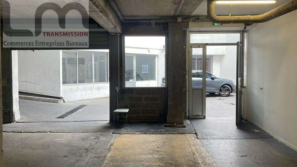 Cède locaux d'activité bureaux 990m² à Courbevoie