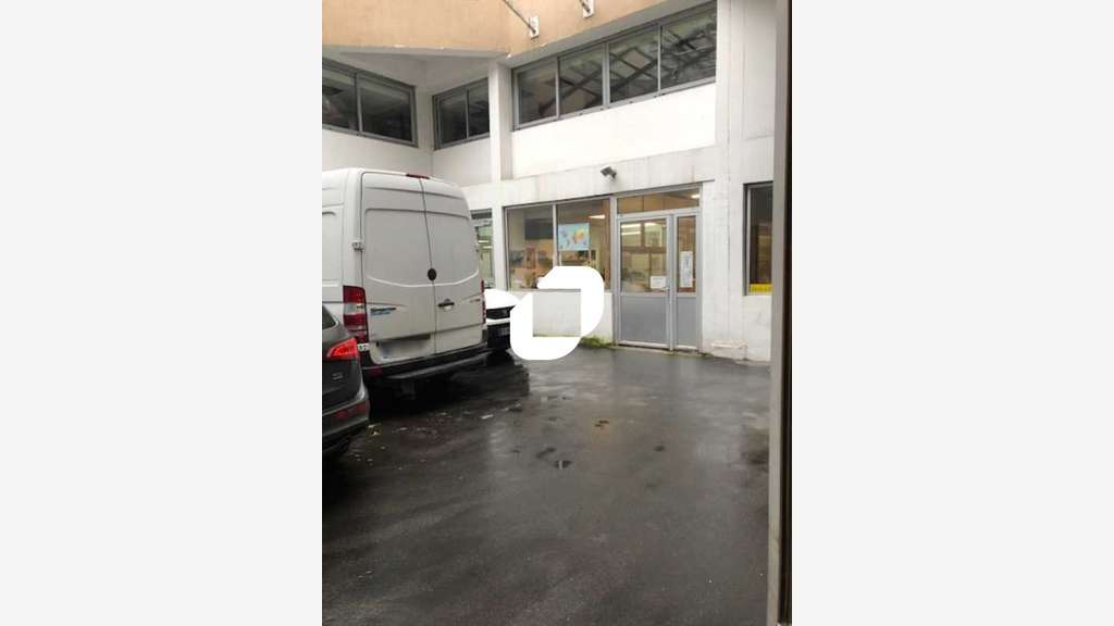 Vente Local d'activité 390m² Courbevoie
