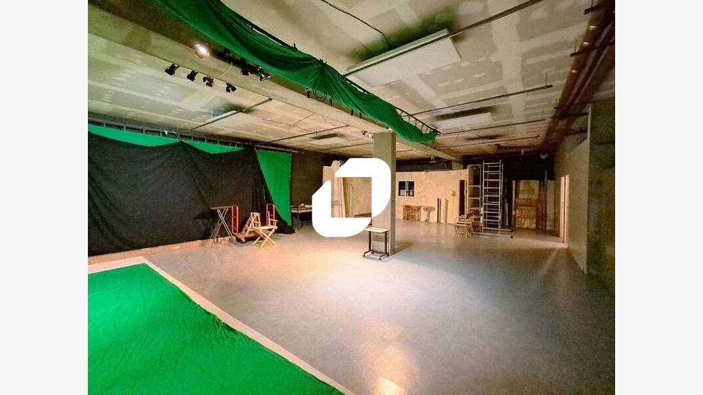 Vente Local d'activité 230m² Courbevoie