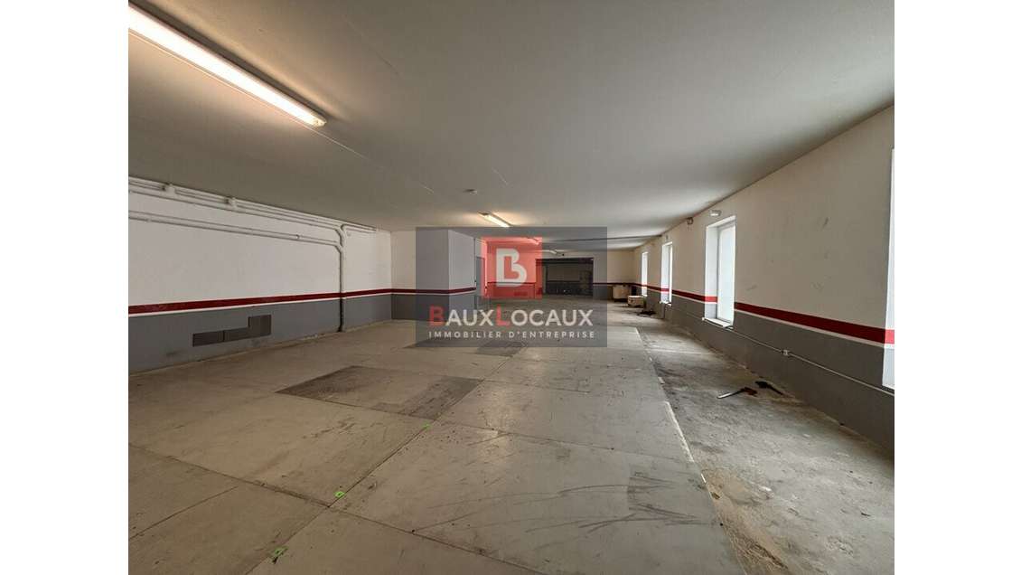 COURTHÉZON - LOCAL D'ACTIVITE - ATELIER à vendre