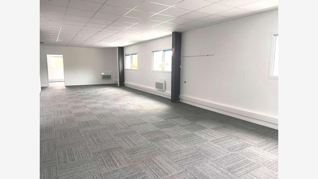 Vente local professionnel 586m² Le Moustoir Crach