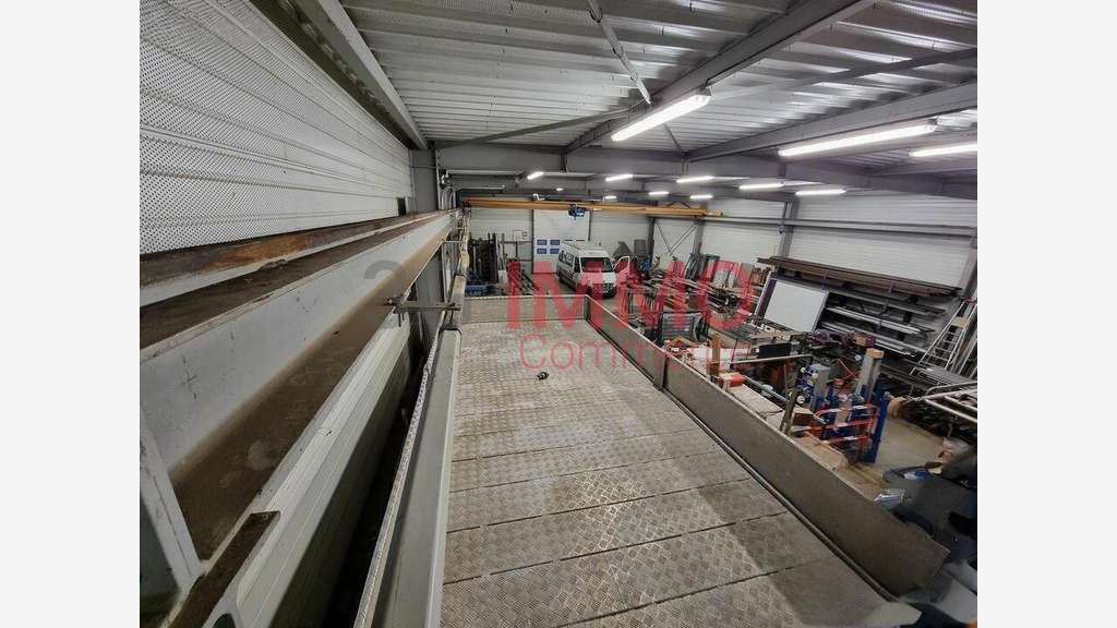 Vente local industriel bureaux de 534m² à Échiré