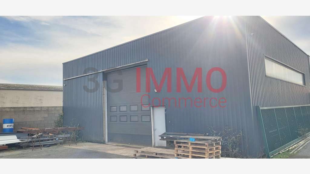Vente local industriel bureaux de 534m² à Échiré